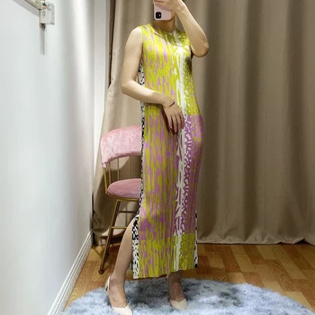Changpleat nowe letnie sukienki damskie Miyak plisowane eleganckie druku elastyczny pas O-neck bez rękawów damska bezpośredni sukienka D7