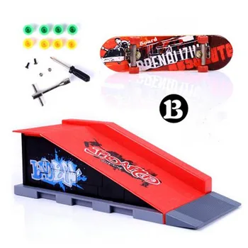 Mini palec deck deskorolka gryf skate park zestaw gra planszowa rampa tor zabawka mini deskorolka dla miłośników sportów ekstremalnych