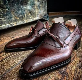 Mężczyźni sztuczna skóra buty niski obcas frędzle buty sukienka buty Брог buty wiosna botki vintage, klasyczne męskie casual F90
